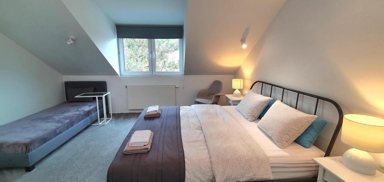 Loft 85 M2 Wilanow Krolewski Self Checkin Varsovia Exterior foto